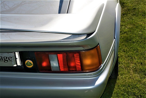 Lotus Esprit 15 of 29