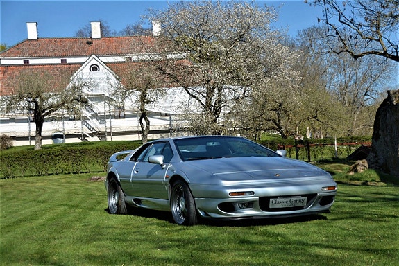 Lotus Esprit 22 of 29
