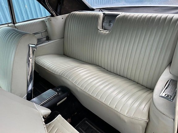 Oldsmobile Starfire 13 of 21