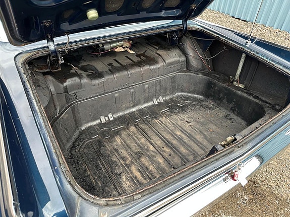 Oldsmobile Starfire 21 of 21