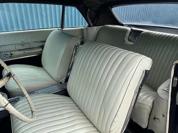 Oldsmobile Starfire 10 of 21