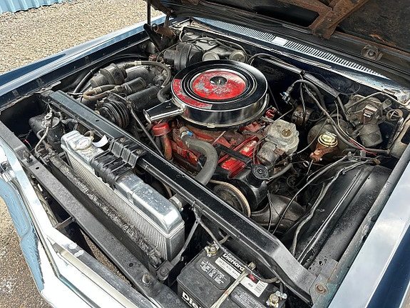 Oldsmobile Starfire 16 of 21