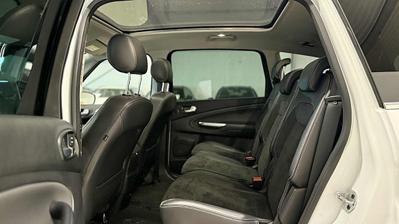 Ford S-MAX 13 of 27