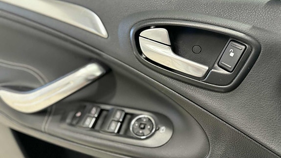 Ford S-MAX 25 of 27