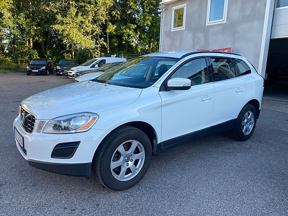 Volvo XC60 3 of 15