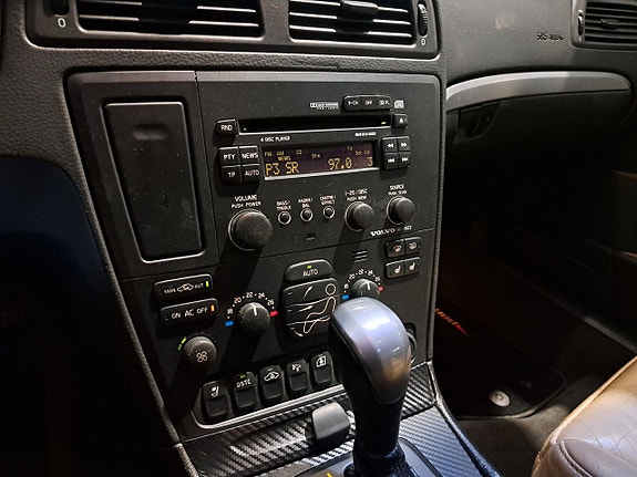 Volvo S60 15 of 19
