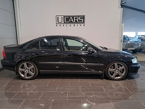 Volvo S60 2 of 19