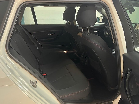 BMW 320 18 of 19