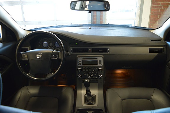 Volvo V70 18 of 18
