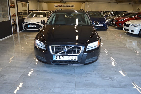 Volvo V70 10 of 18