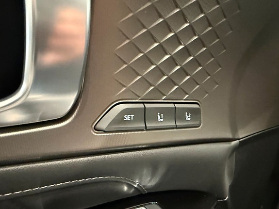 Kia Sorento 10 of 23