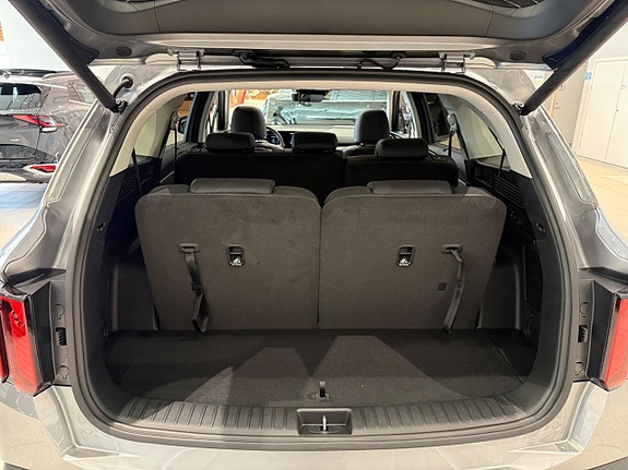 Kia Sorento 15 of 23