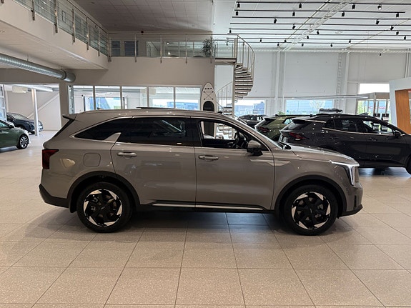 Kia Sorento 5 of 23