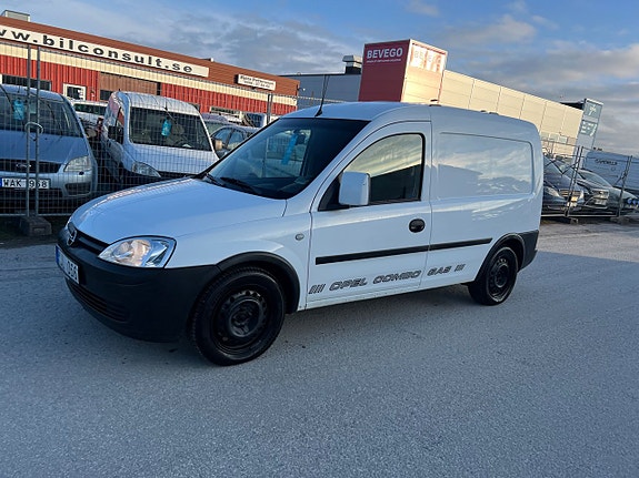 Opel Combo 8 of 17