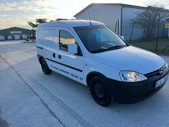 Opel Combo 10 of 17