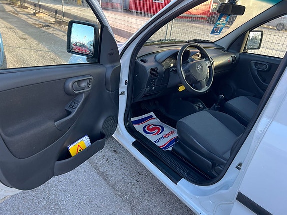 Opel Combo 14 of 17