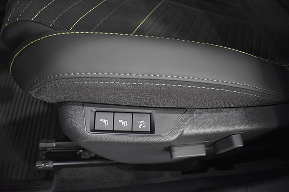 Peugeot 2008 16 of 16