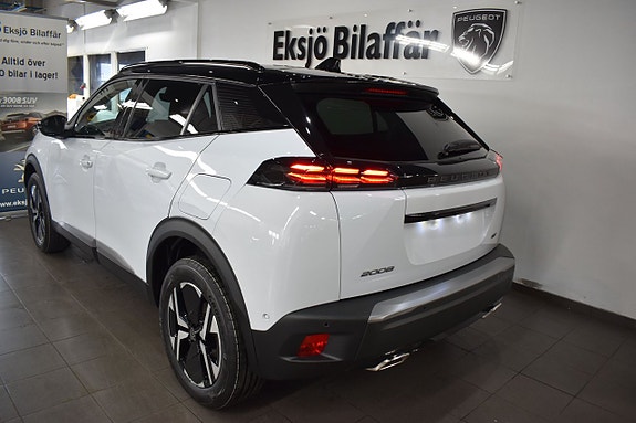 Peugeot 2008 4 of 5