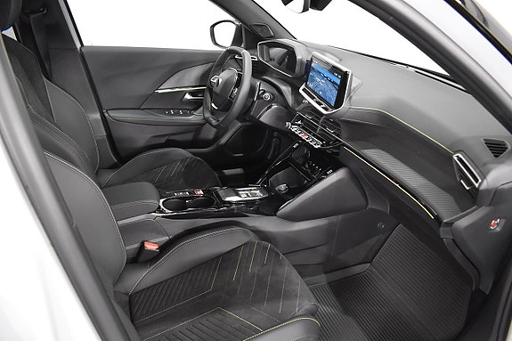 Peugeot 2008 10 of 16