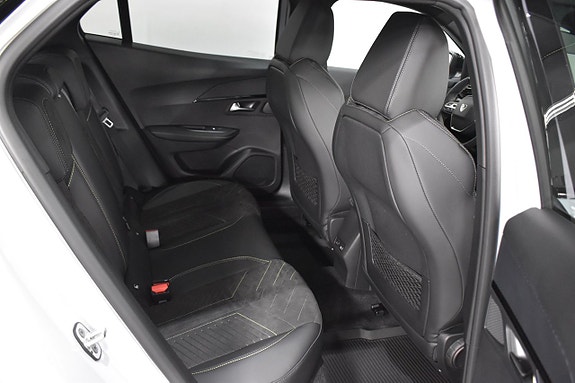 Peugeot 2008 12 of 16