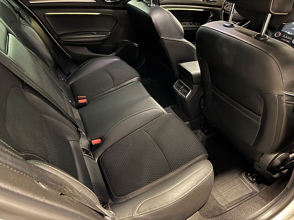 Renault Megane IV 7 of 10