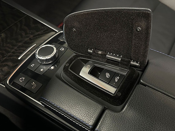 Mercedes-Benz E350 9 of 27