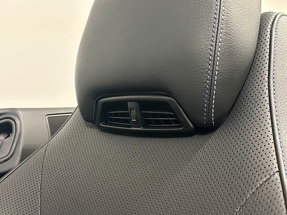 Mercedes-Benz E350 5 of 27