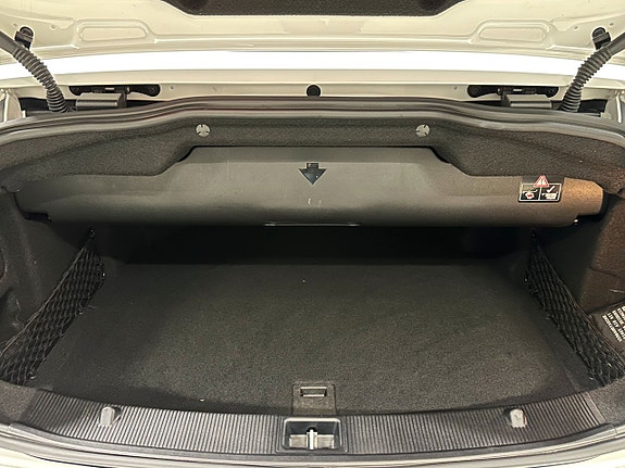 Mercedes-Benz E350 27 of 27