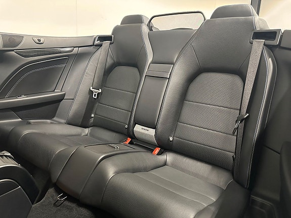 Mercedes-Benz E350 10 of 27