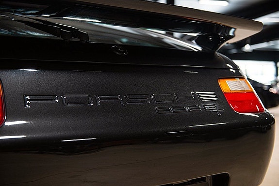 Porsche 928 18 of 20