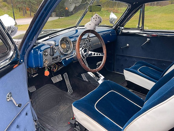 Ford Custom 7 of 12