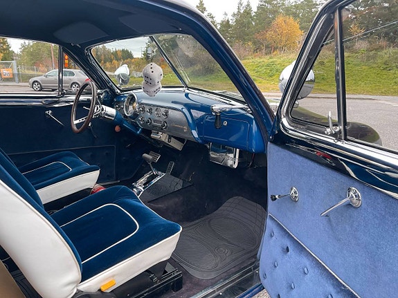 Ford Custom 8 of 12