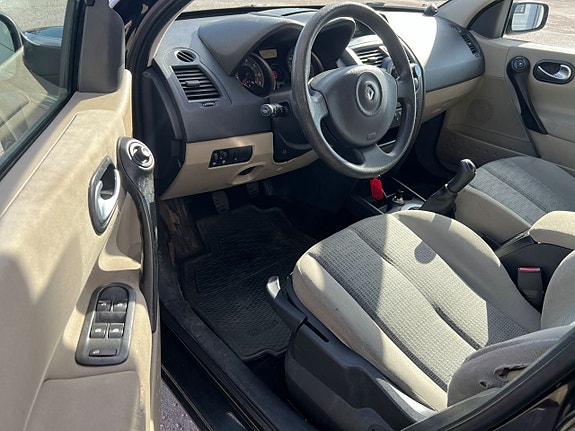 Renault Megane 7 of 7