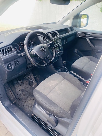 Volkswagen Caddy Maxi 4 of 5