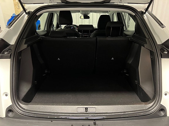 Peugeot 2008 4 of 5
