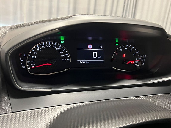 Peugeot 2008 13 of 13