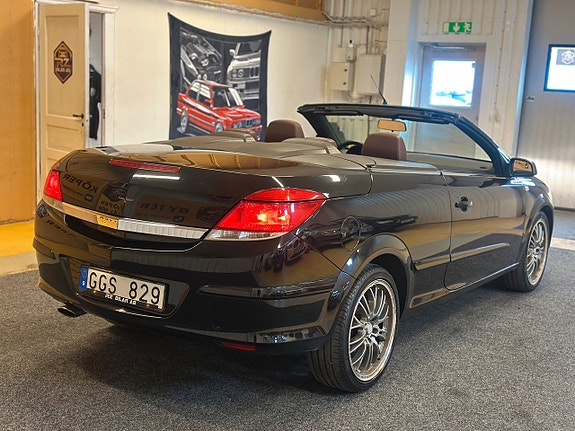 Opel Astra 8 of 17