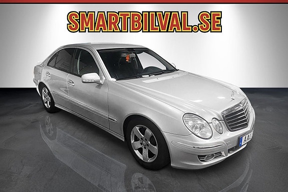 Mercedes-Benz E200 4 of 5