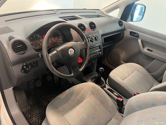 Volkswagen Caddy Maxi 12 of 18