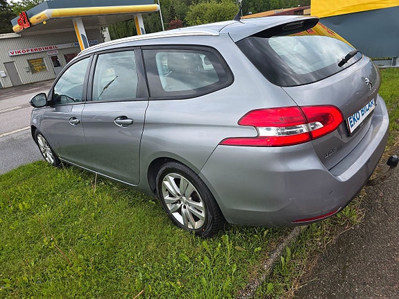 Peugeot 308 SW 6 of 15