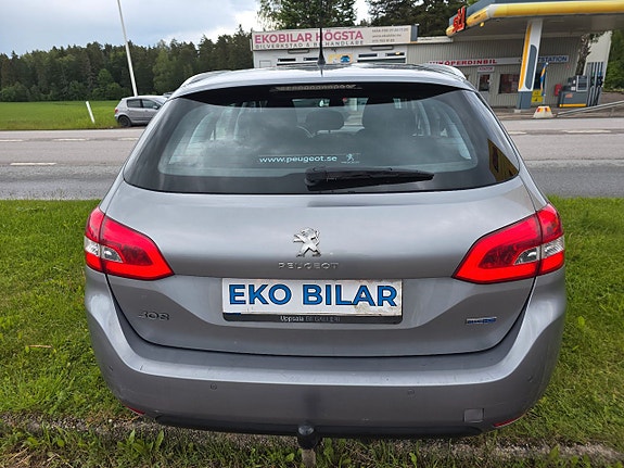 Peugeot 308 SW 4 of 5