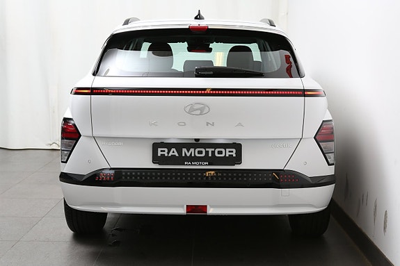 Hyundai Kona 4 of 5