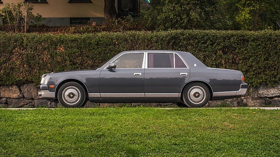 Toyota Century