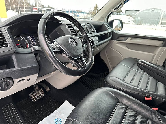 Volkswagen Transporter 12 of 22
