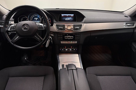 Mercedes-Benz E - 11