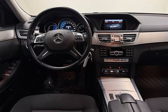 Mercedes-Benz E - 12