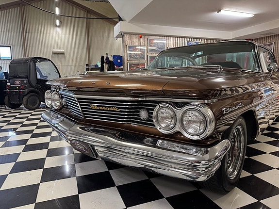 Pontiac Bonneville 6 of 23