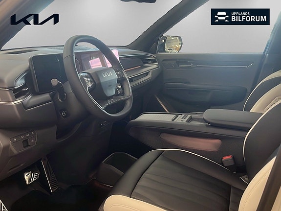 Kia EV9 8 of 14