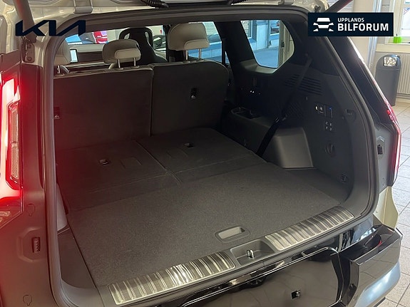 Kia EV9 14 of 14