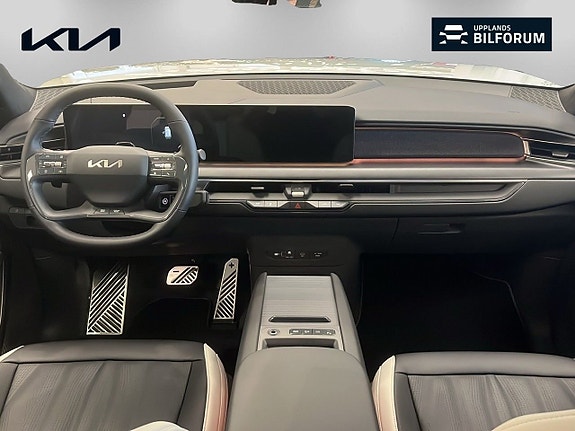 Kia EV9 7 of 14